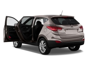 2010-hyundai-tucson-fwd-4-door-i4-auto-limited-pzev-open-doors_100304968_m